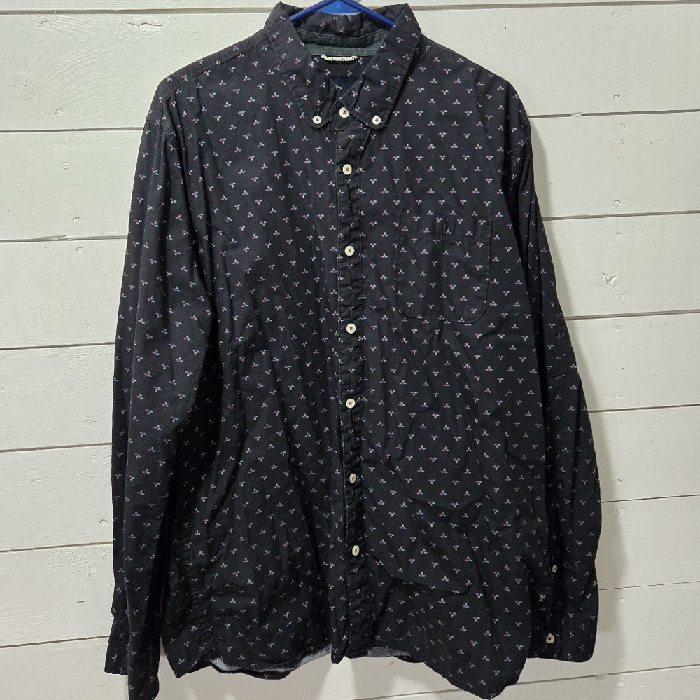 Roark Long Sleeve Button Up Size XL